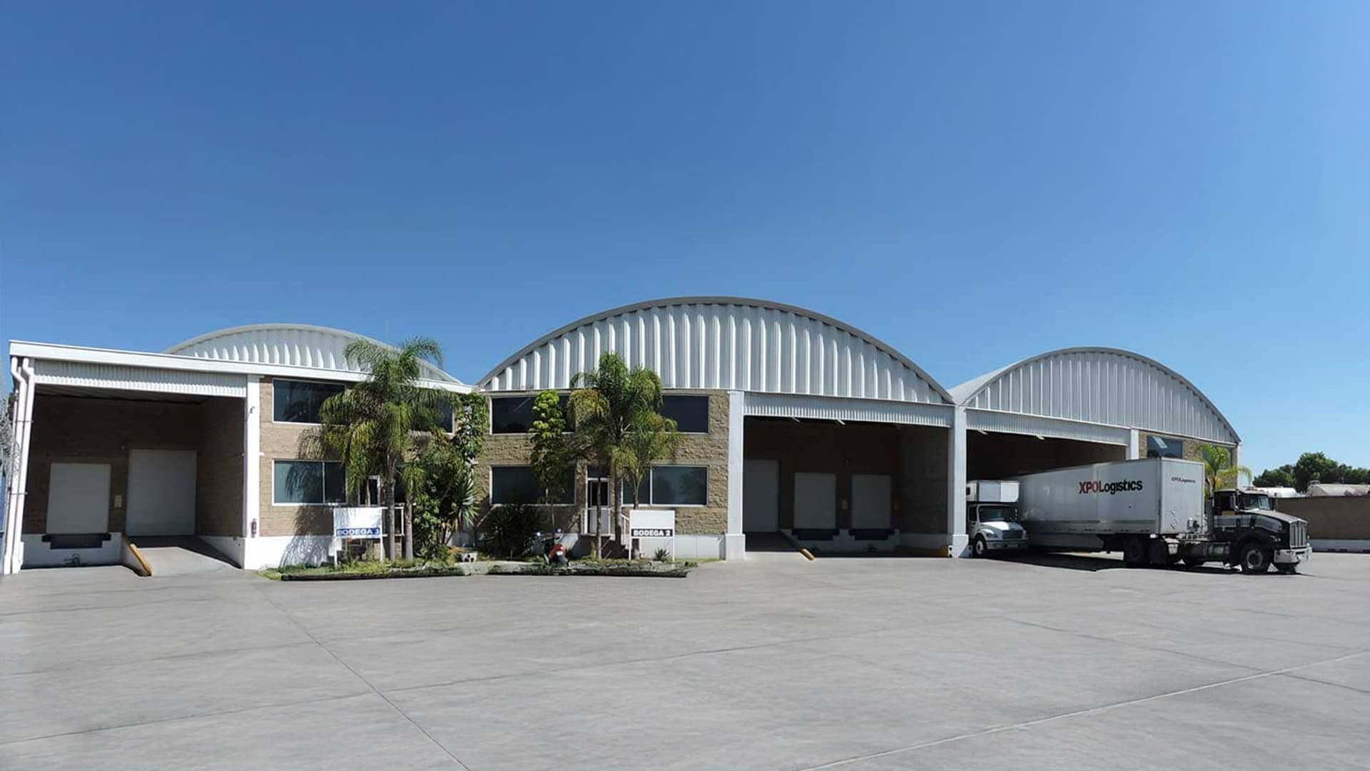 Martillos logística instalaciones